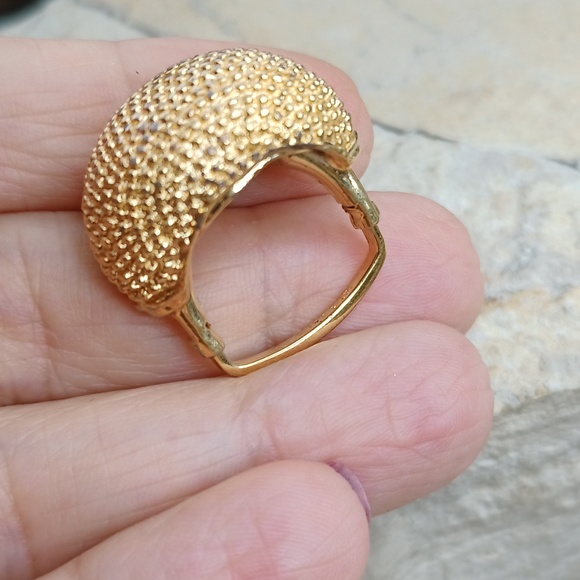 Vintage VENDOME Gold Tone Dome Square Back Ring Size 5 Adjustable to 7 - Picture 3 of 8